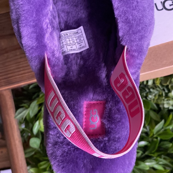 Ugg Pride Fluff Yeah Wedge Slide with Elasticated Strap - Picture 8 of 16